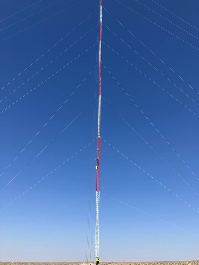Measurement mast installation - view 2